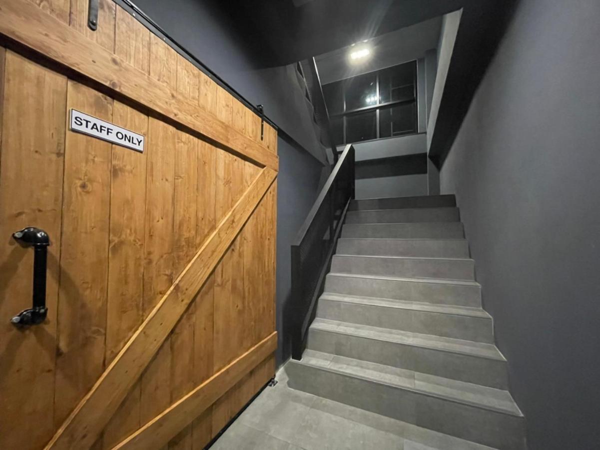 Loft Space Hotel Ранонг Екстериор снимка